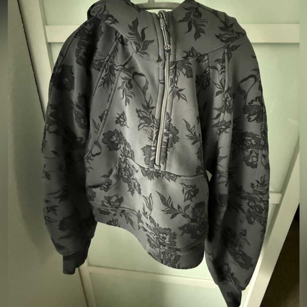 Lululemon scuba